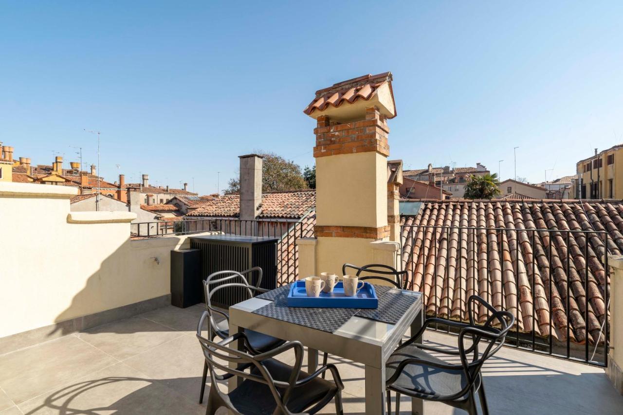 La Terrasse Βίλα Βενετία Εξωτερικό φωτογραφία
